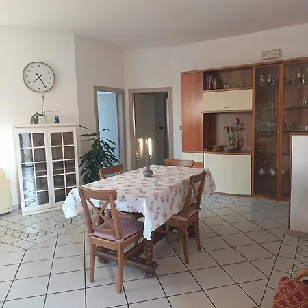 La Casa Di Berto Apartment Scerne